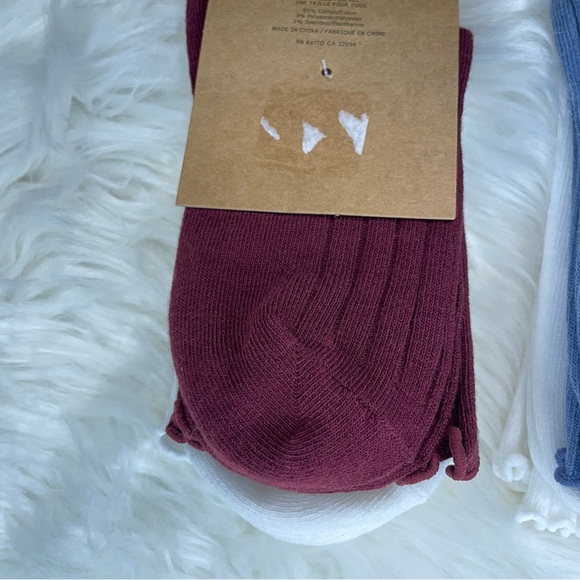 NWT UO Ruffled Crew Sock With Cute Embroidery Bundle- 4 Pairs - Picture 5 of 6